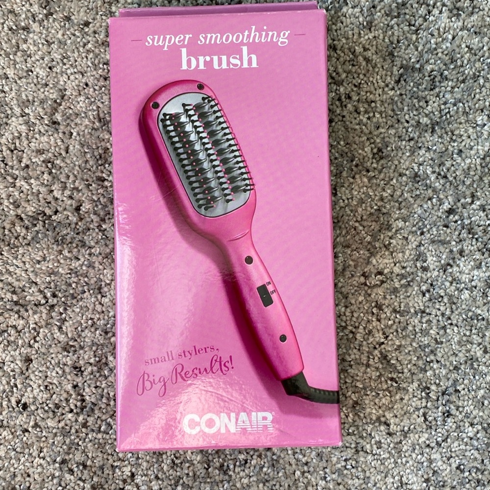 CONAIR super smoothing brush dual voltage